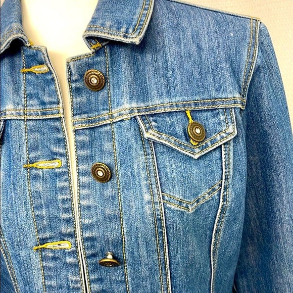 Laura Petites Medium Wash Denim Jacket Fitted Silhouette & Point Collar Size S - Picture 4 of 11